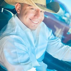 Meet your Posher, Christopher